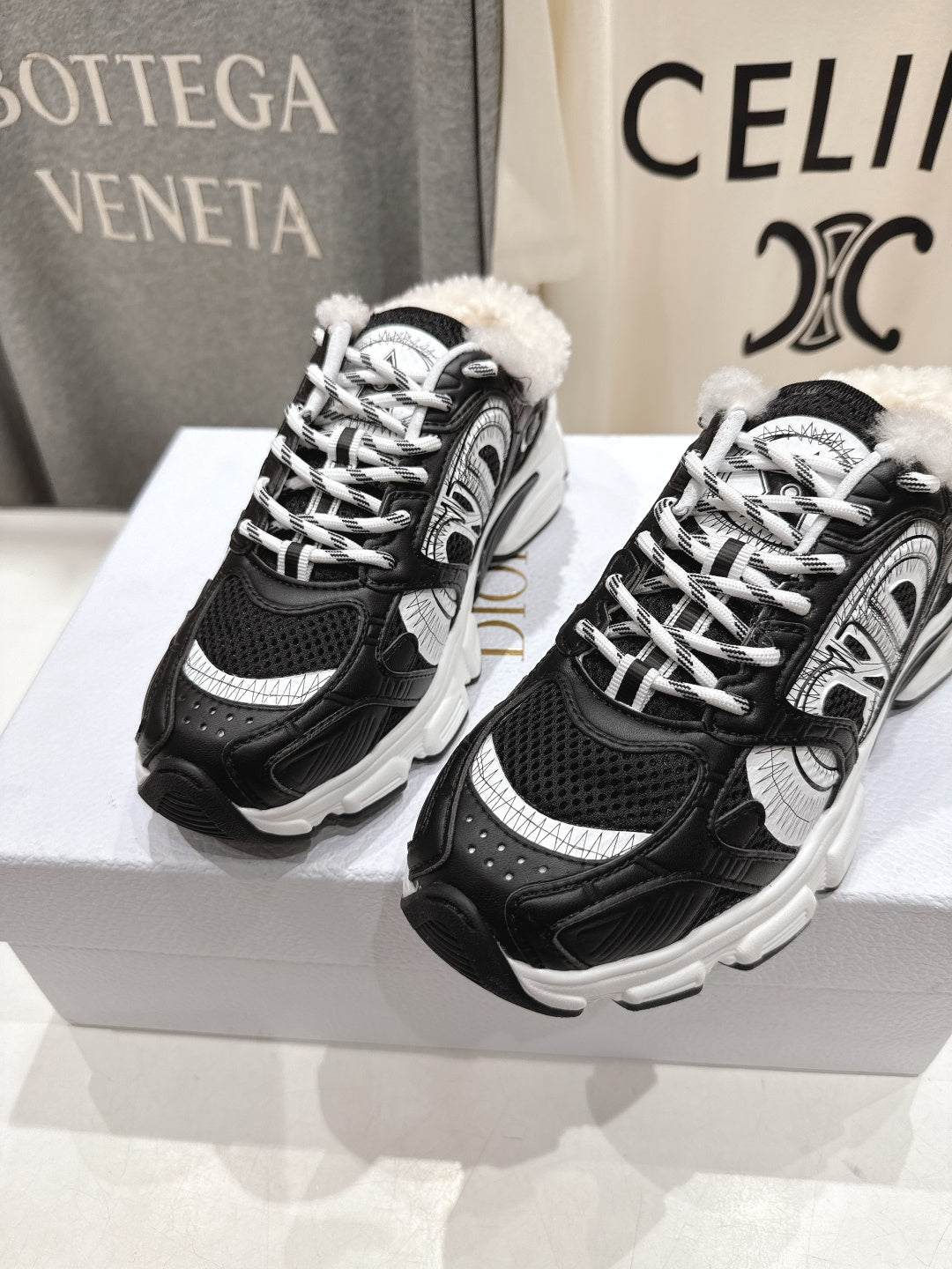 Dior Chrono Sneaker 25S in Black Lambskin and Mesh Fabric Style 4